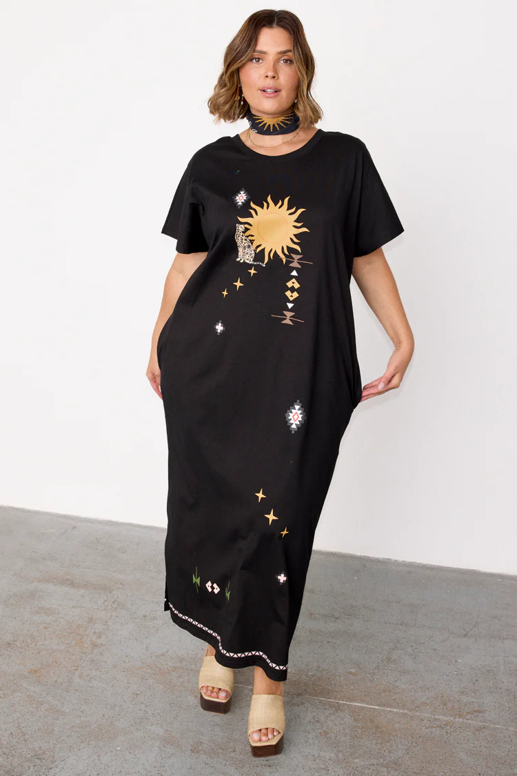 Black Sunshine Palm T-Shirt Dress - Image 9