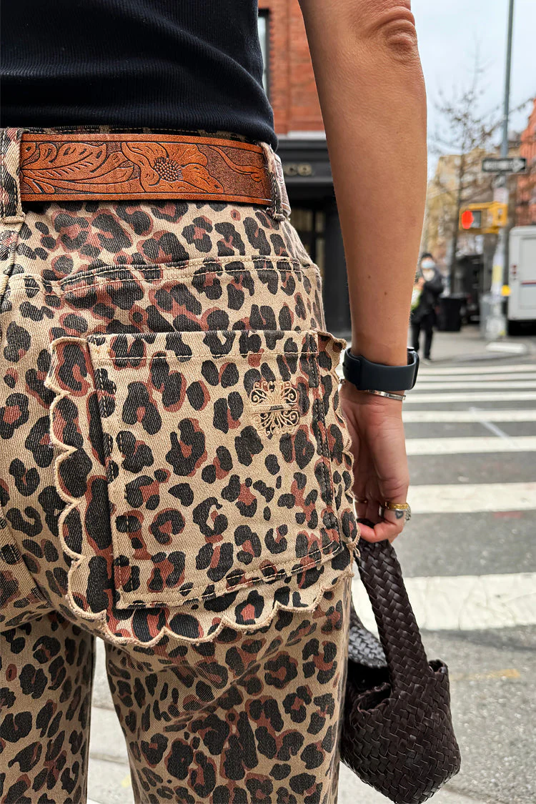 Leopard Lucia Scallop Detail Jeans - Image 4