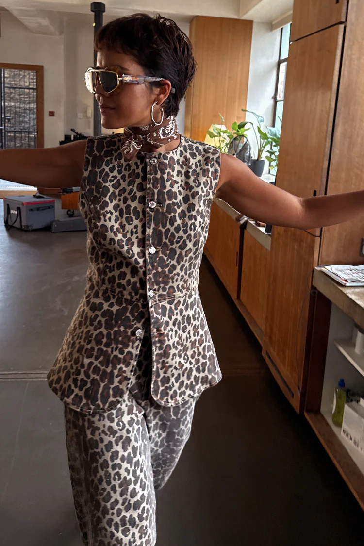 Leopard Waistcoat - Image 10