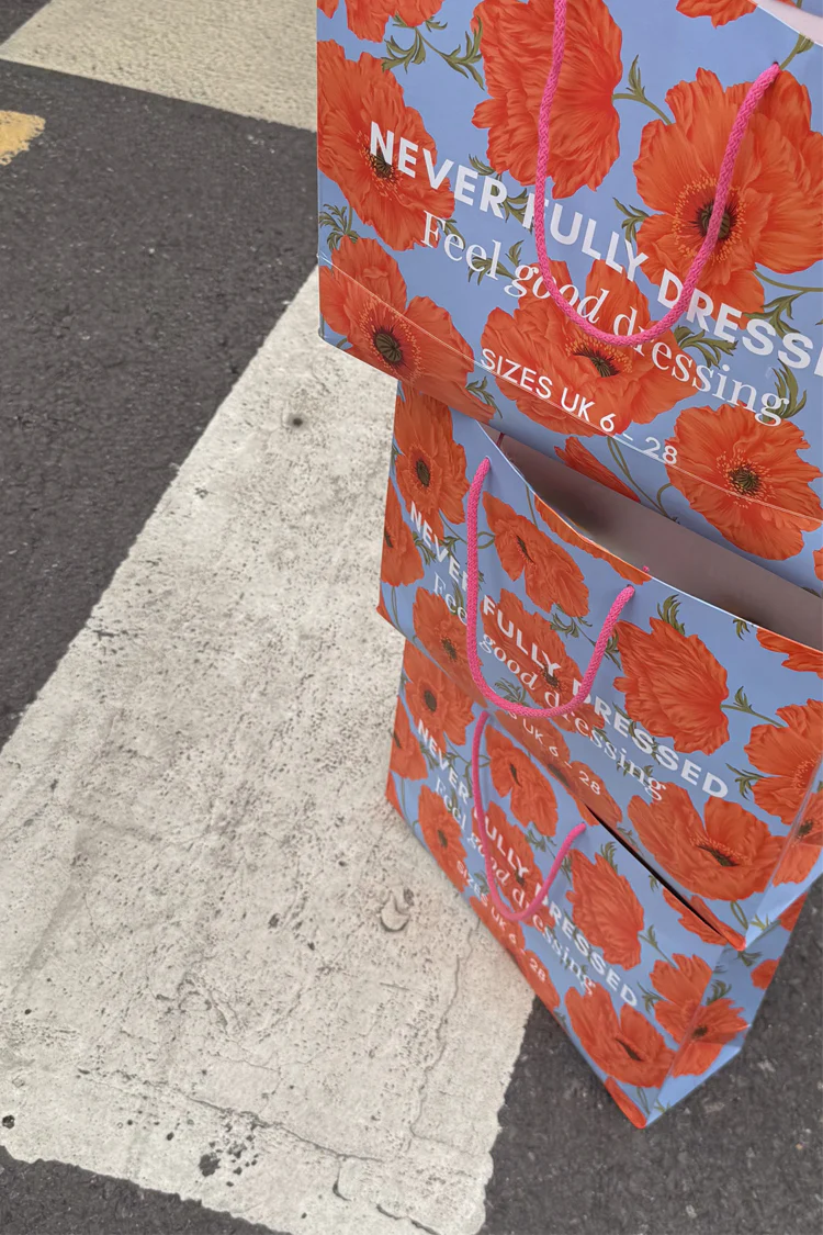 Poppy Gift Bag - Image 6